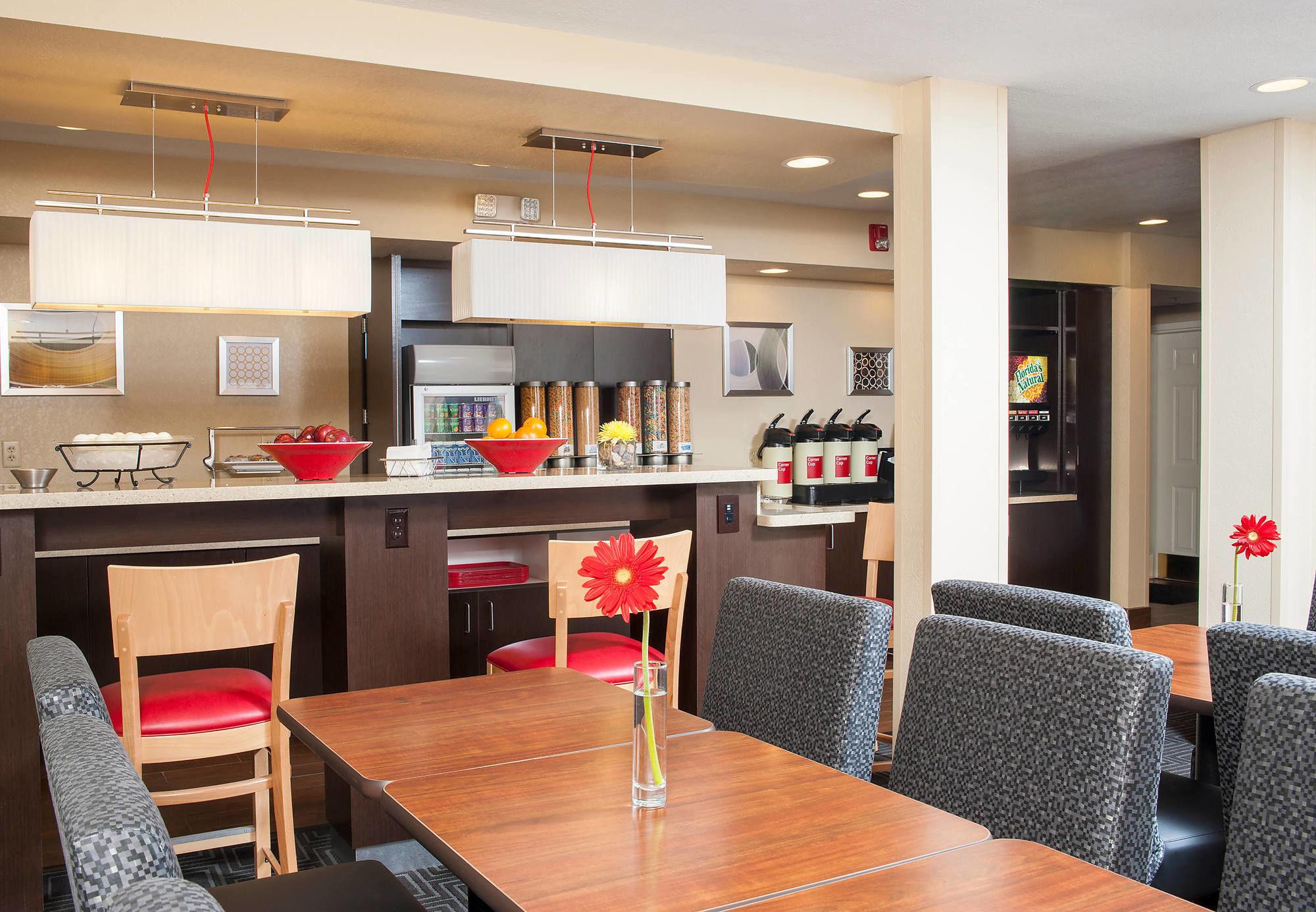 Towneplace Suites Indianapolis Park 100 Eksteriør bilde