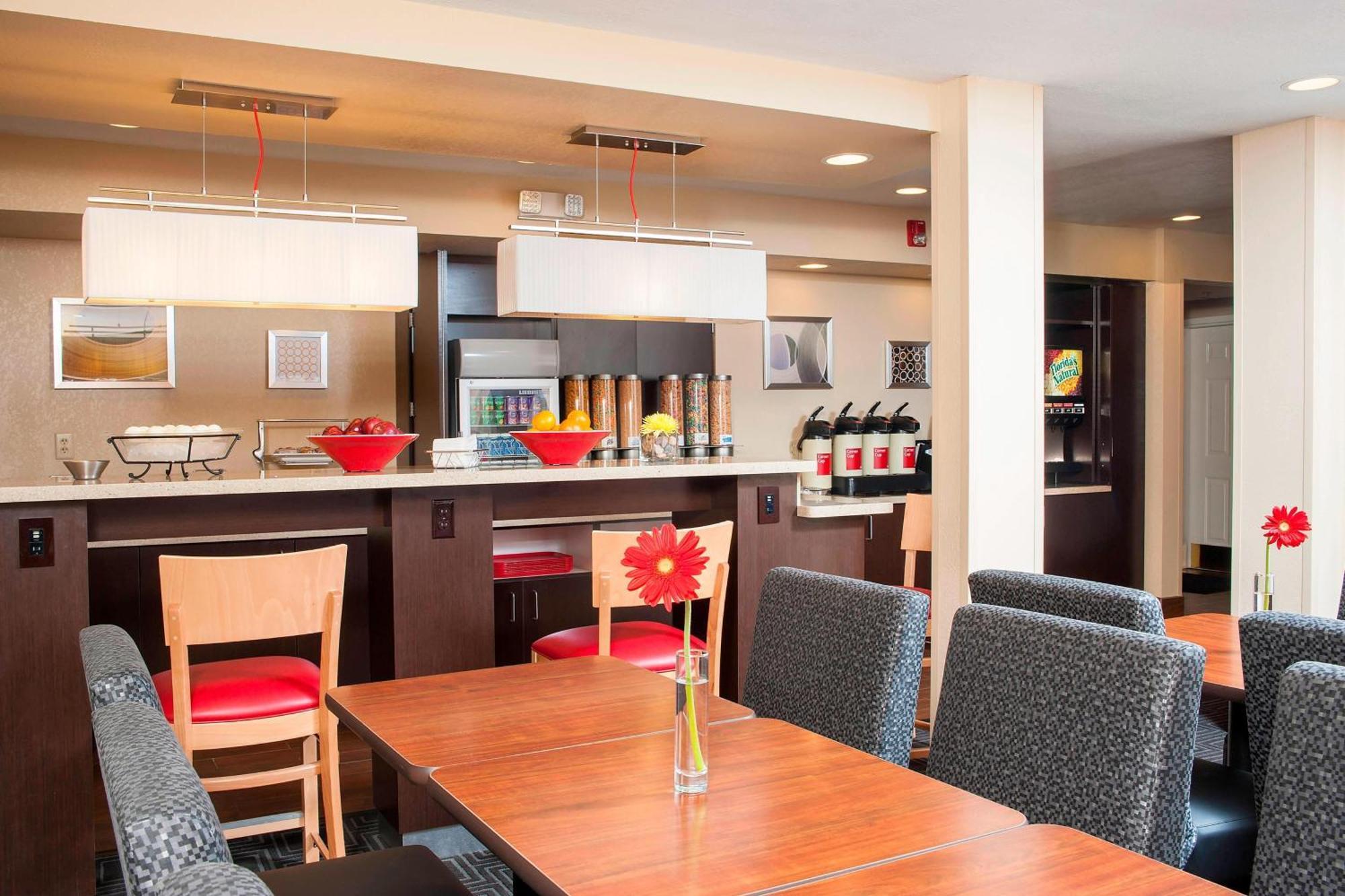 Towneplace Suites Indianapolis Park 100 Eksteriør bilde